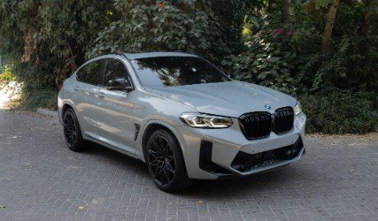 Rent X4M 2024 in Dubai