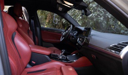 Rent X4M 2024 in Dubai