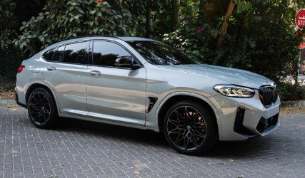 Rent X4M 2024 in Dubai