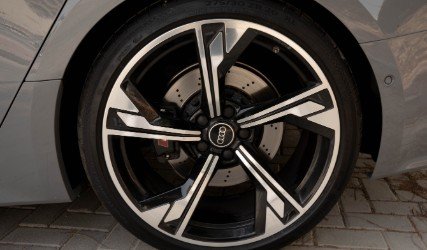 Rent RS5 2025 in Dubai